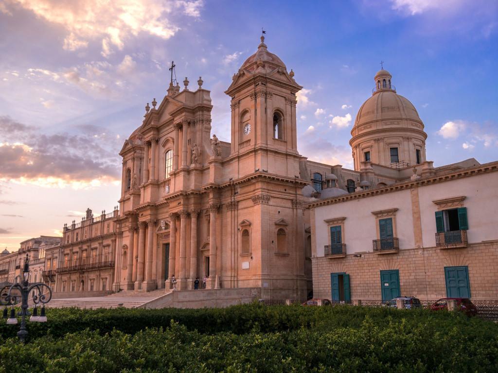 Le Tre Rose Di Maria Bed and Breakfast Noto Exteriör bild