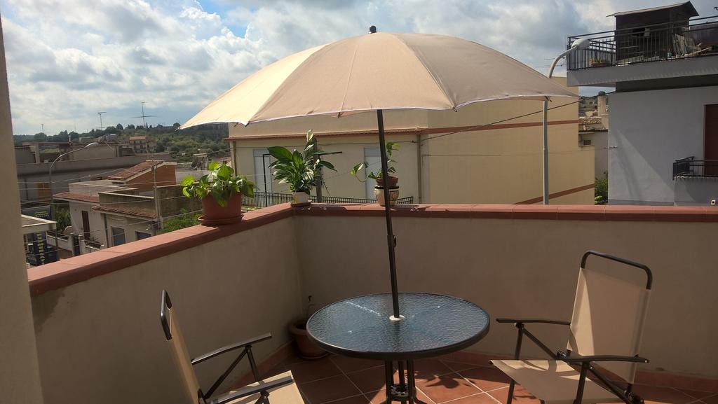 Le Tre Rose Di Maria Bed and Breakfast Noto Exteriör bild
