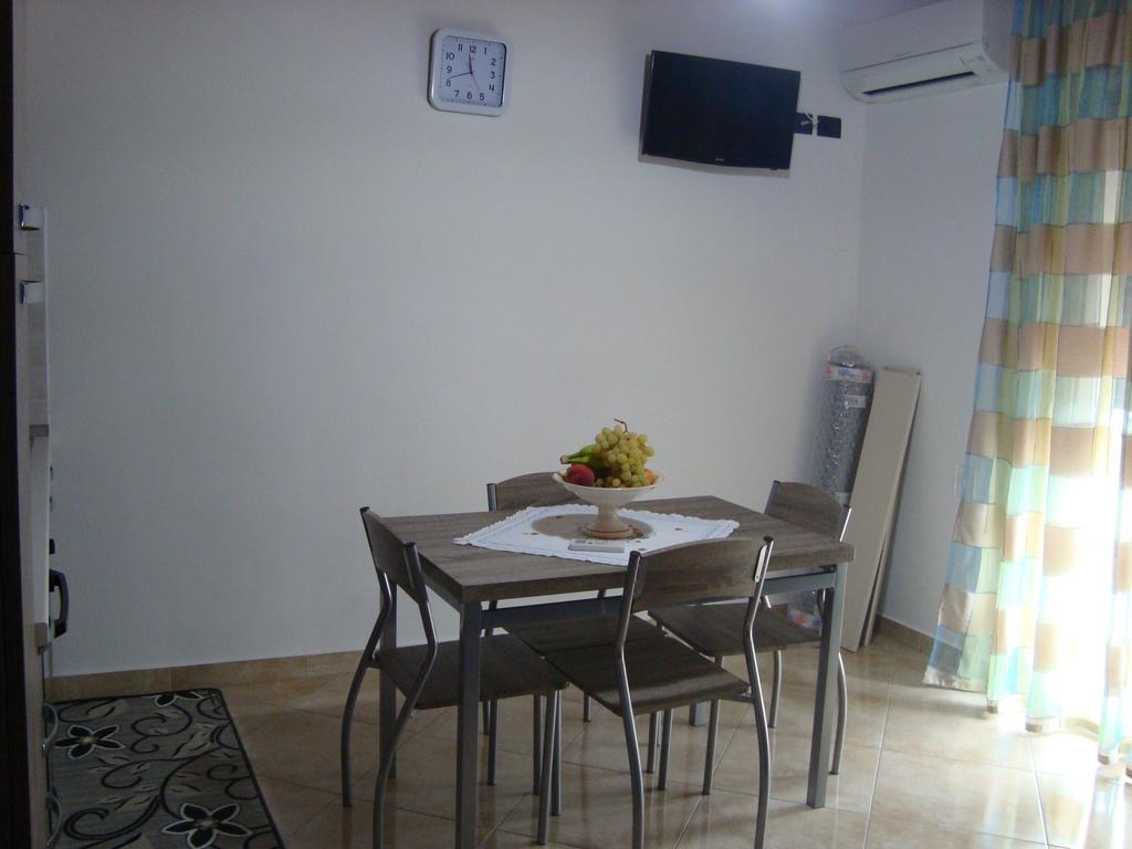 Le Tre Rose Di Maria Bed and Breakfast Noto Rum bild